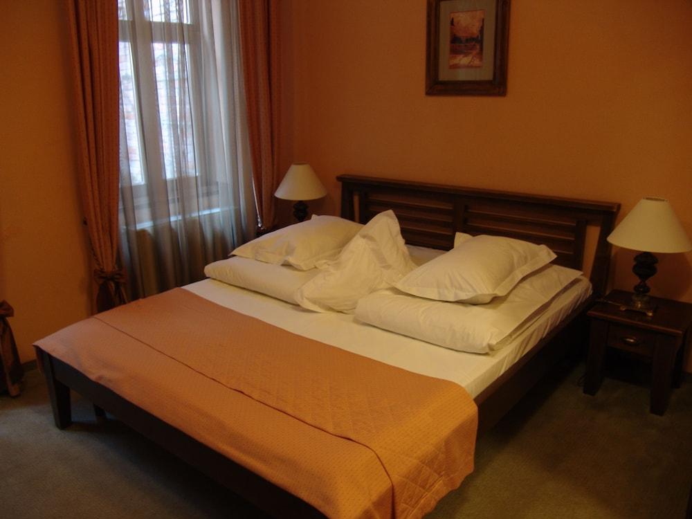 Hotel Bella Muzica 3*